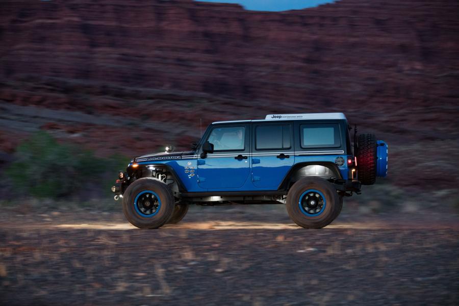  Jeep Luminator Concept 2017 года  (фото 9 из 13)
